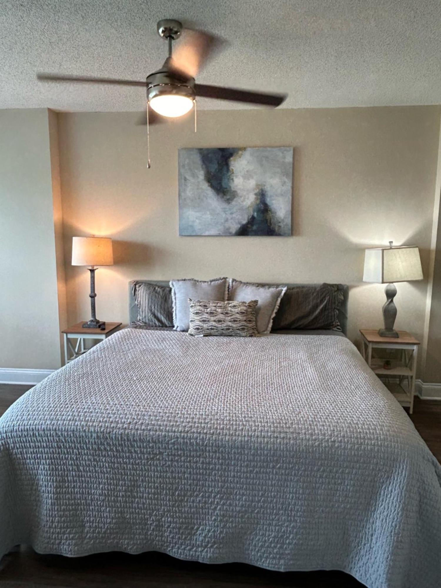 Spacious 2 Bedroom 2 Bathroom Apartment With Balcony In Uptown Charlotte! City Views & Free Parking! Экстерьер фото